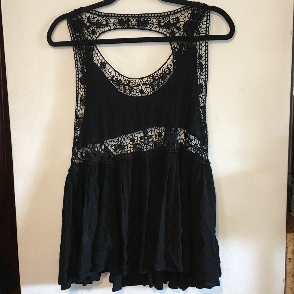 🌱Black Flow Cutout Tank🌱